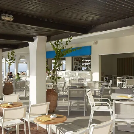 Mare, Seaside Hotel
